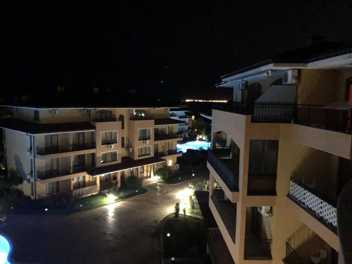 Menada Sky Dreams Apartment Свети Влас Екстериор снимка