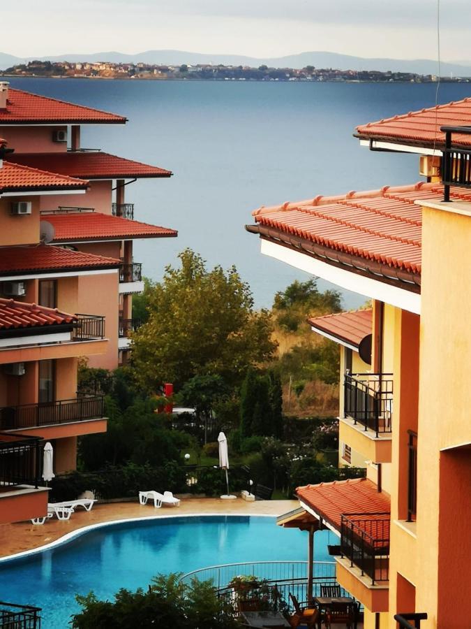 Menada Sky Dreams Apartment Свети Влас Екстериор снимка