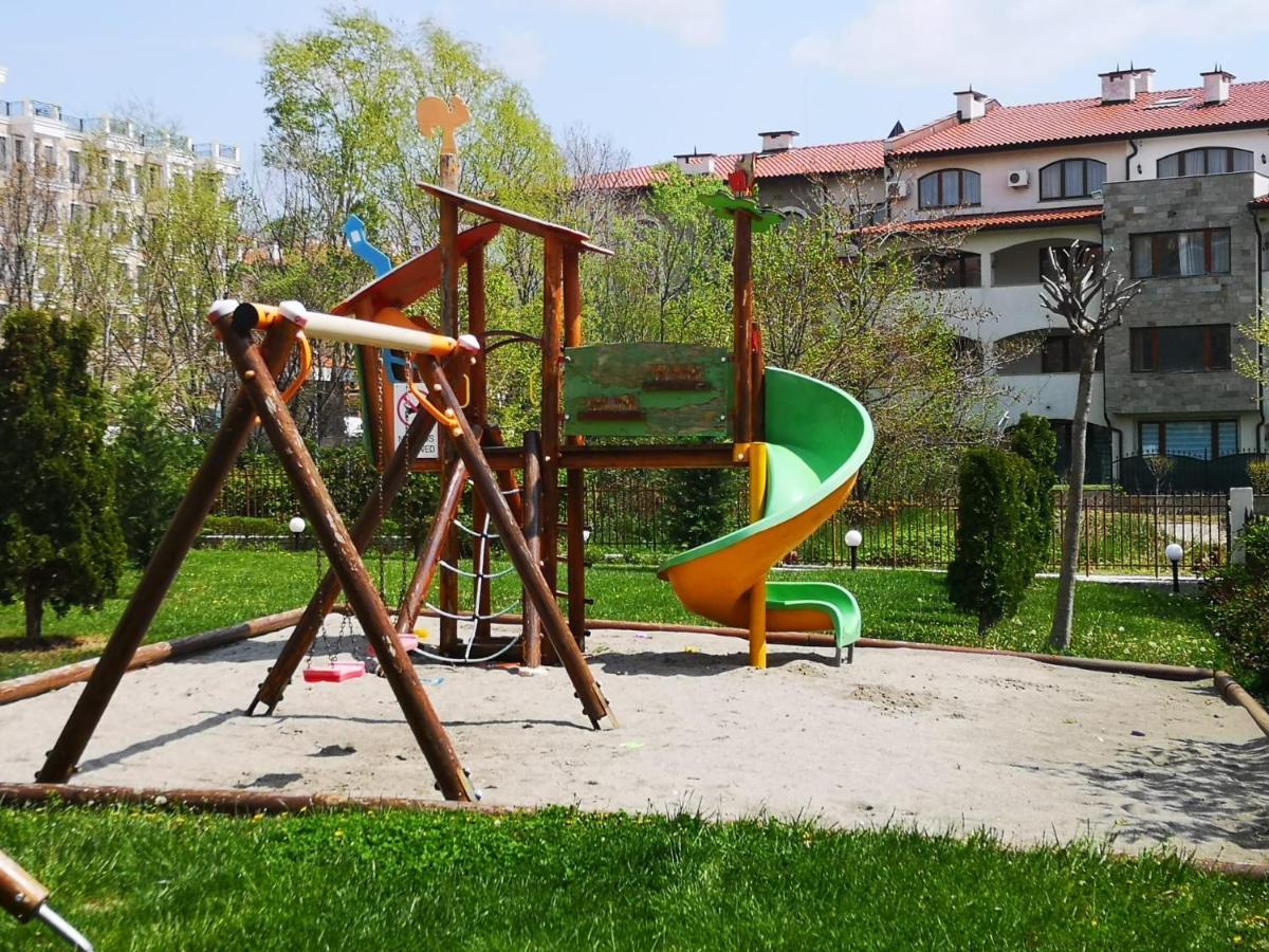 Menada Sky Dreams Apartment Свети Влас Екстериор снимка