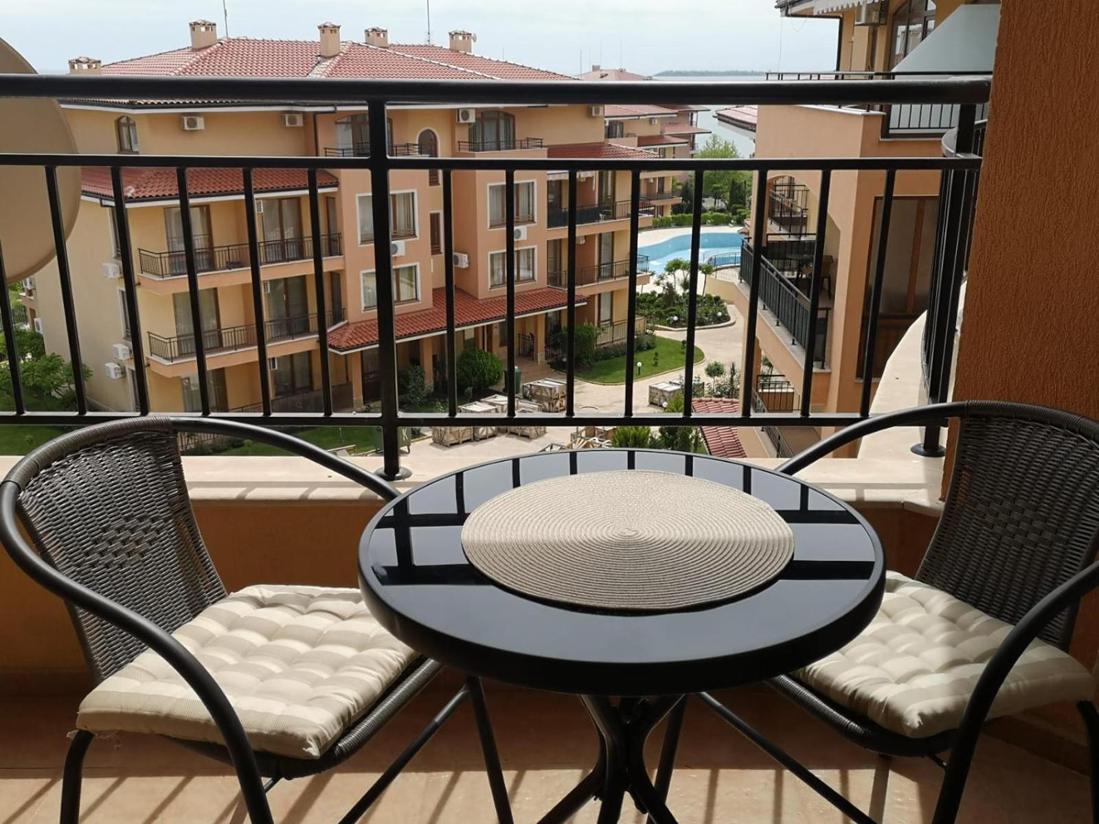 Menada Sky Dreams Apartment Свети Влас Екстериор снимка